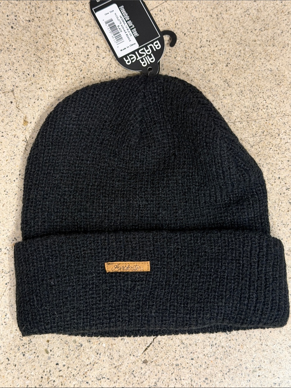 NWT AirBlaster Beanie black